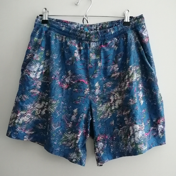Lululemon Men's Pace Breaker Shorts 7" Blue Floral Size XL - Picture 2 of 16